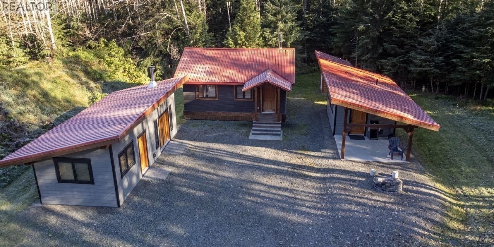 16398 16 HIGHWAY Terrace Photo 2 16398 16 HIGHWAY Terrace Photo 2